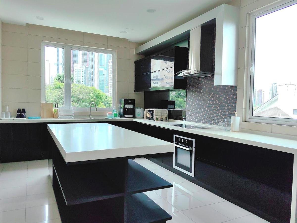Pangsapuri A3a L Near Klcc Trx L Santorini L 18 Guests Kuala Lumpur